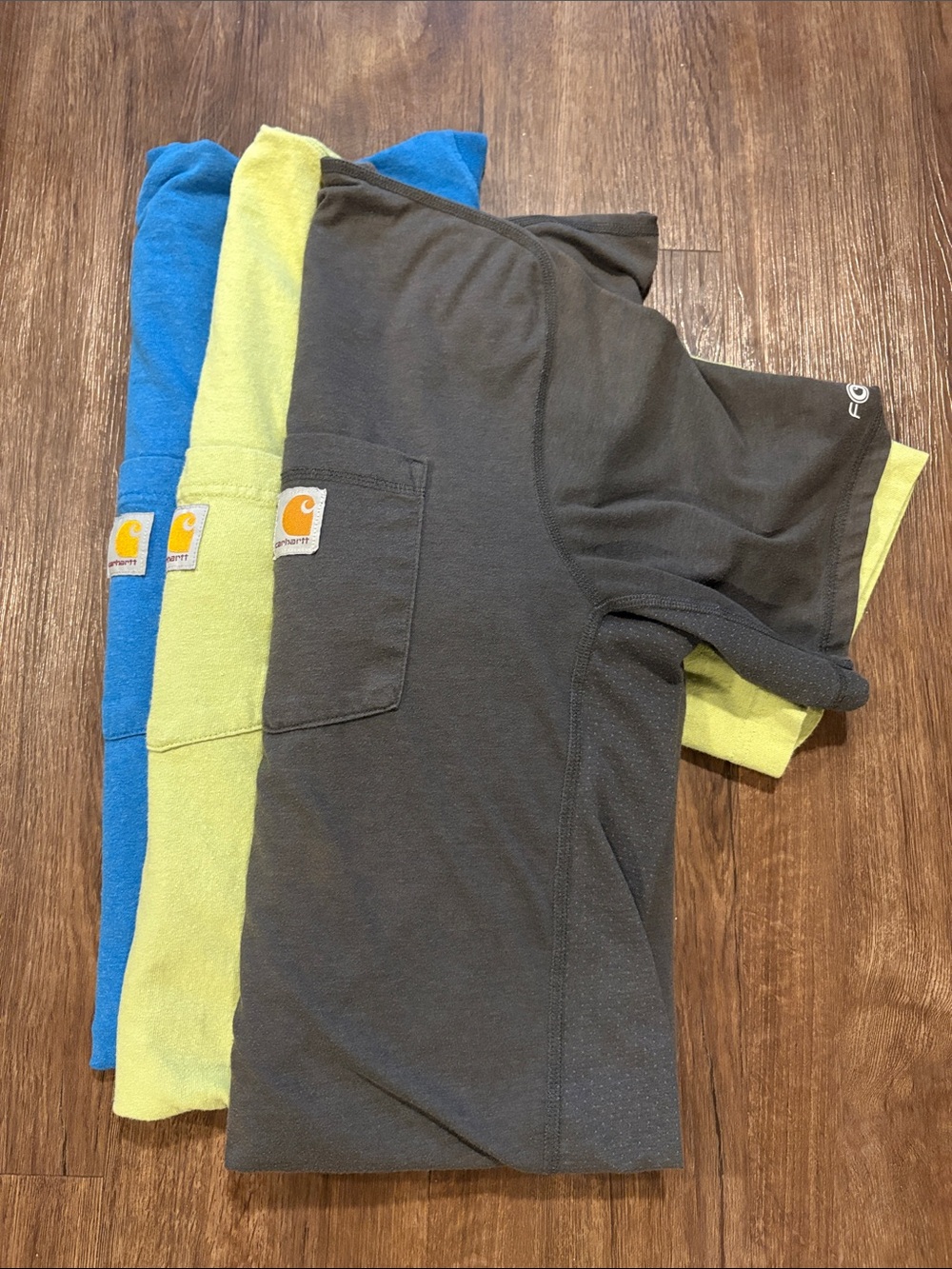 Carhartt men’s XL T-shirt bundle